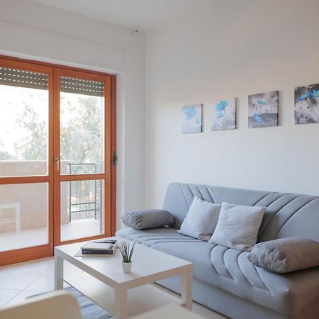Casa Ghandi Vicino A Roma Con Box Auto E Wi-Fi Monterotondo  Dış mekan fotoğraf